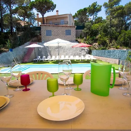 Sant Eloi Sleeps 12 Pool Wifi * Lloret de Mar
